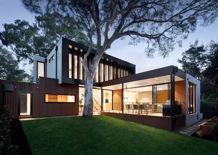 Μονοκατοικία με Αυλή